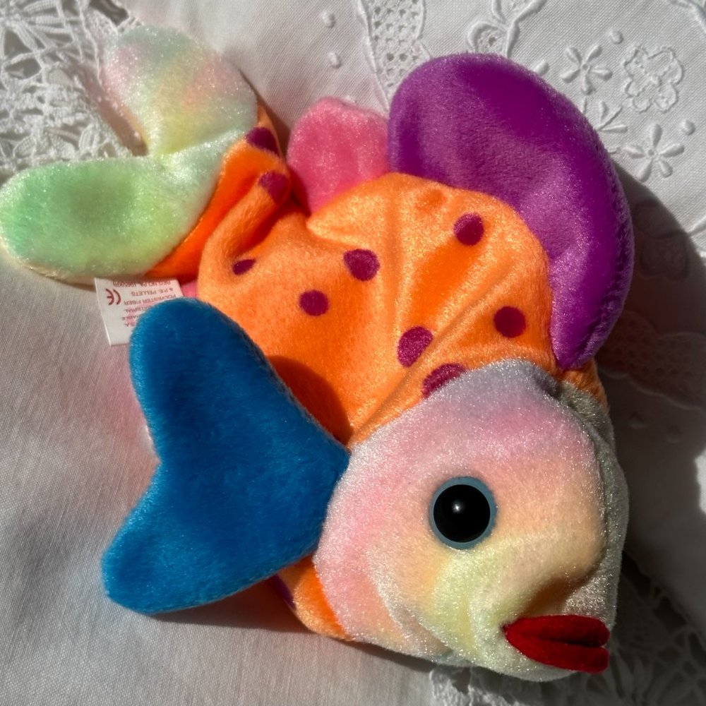 TY Beanie Baby Collection Lips the Colorful Fish 1999 NWT - Picture 8 of 11
